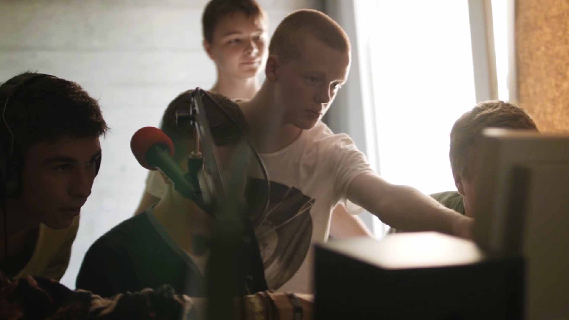Theo de Janeiro | Music video, project documentation | Creator | Theodor-Heuss-Gymnasium | 2014